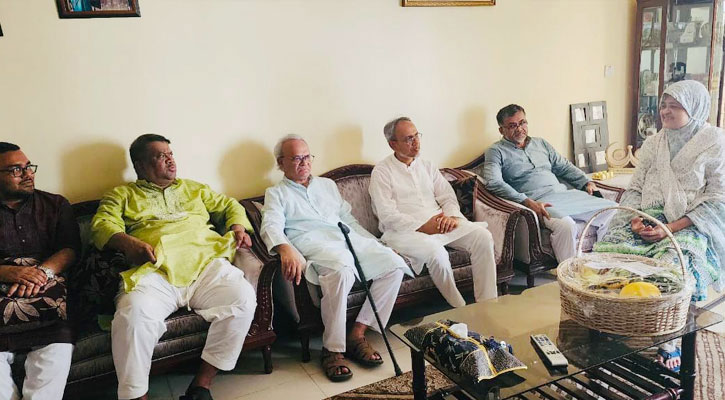 ঈদে বিএনপি নেতাদের ঘরে কান্নার রোল: রিজভী